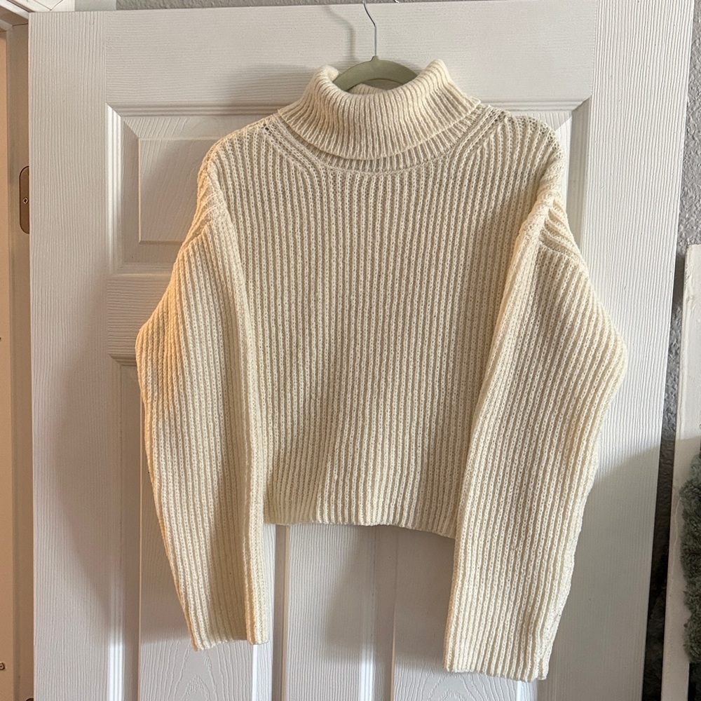Double Zero Cream Ribbed Turtleneck Sweater